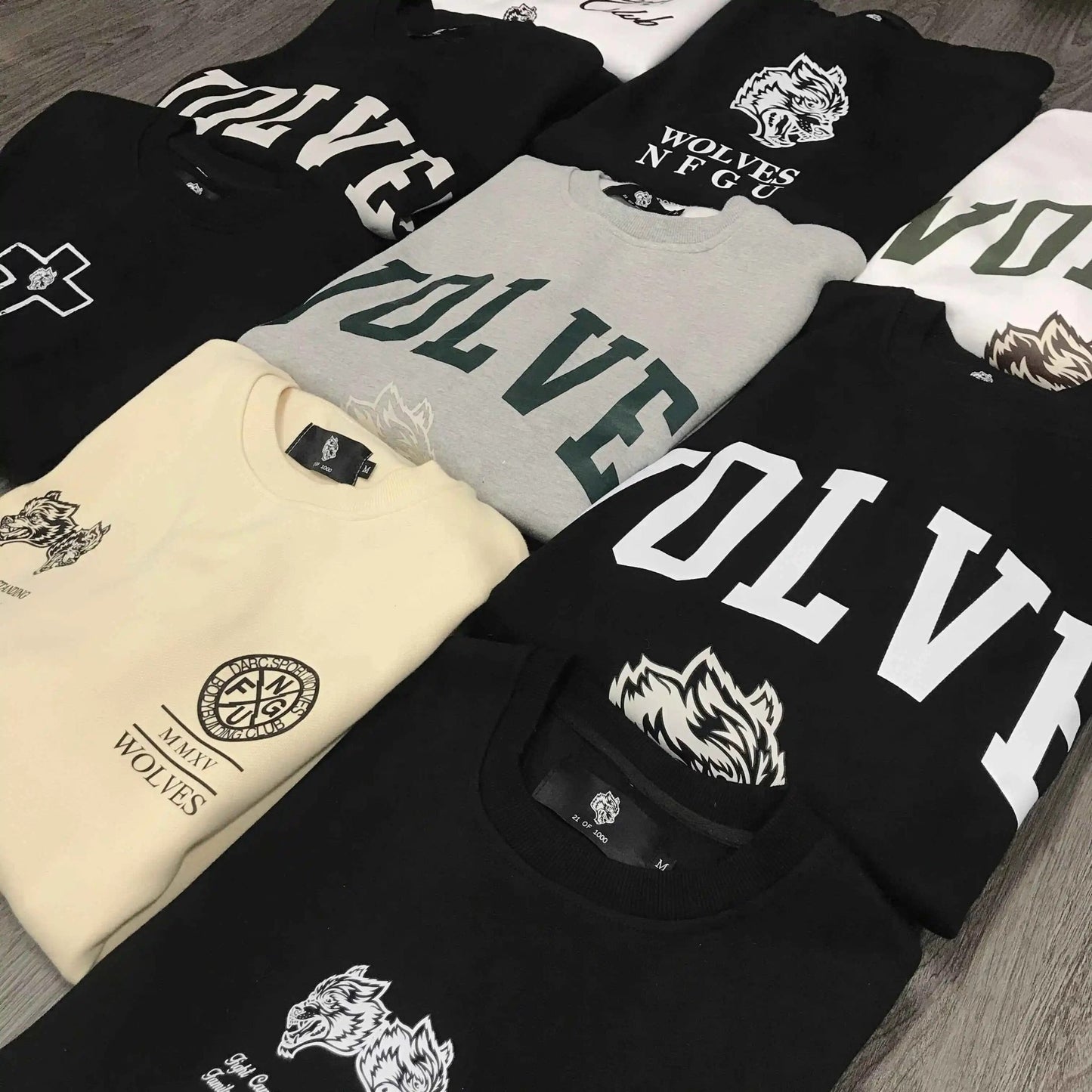 She Darc Wolves Crewneck Crop - Yallafit